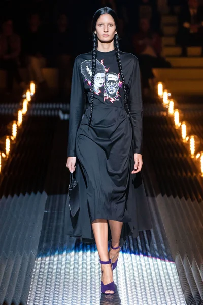 Look 37